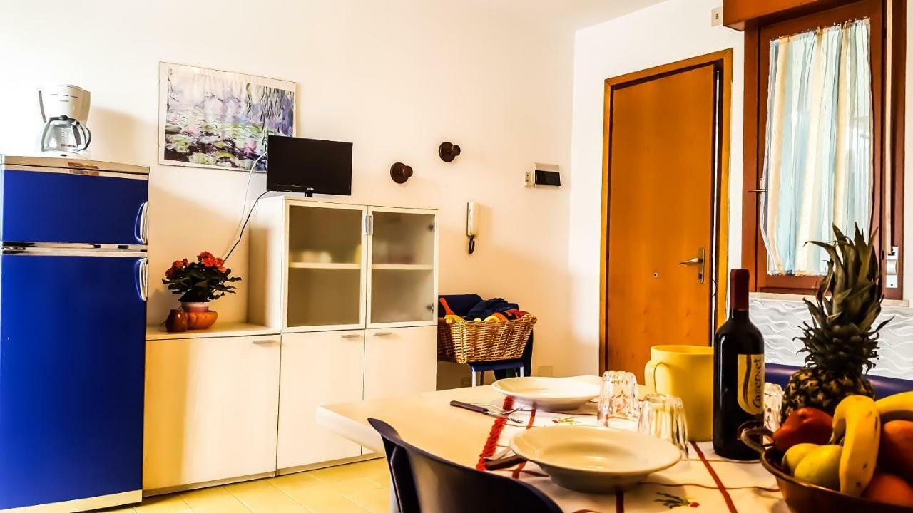 Condominio Simma Бибионе Екстериор снимка